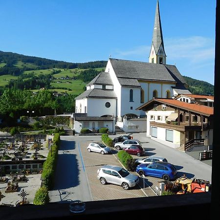 Hotel Kirchenwirt Kirchberg in Tirol Esterno foto