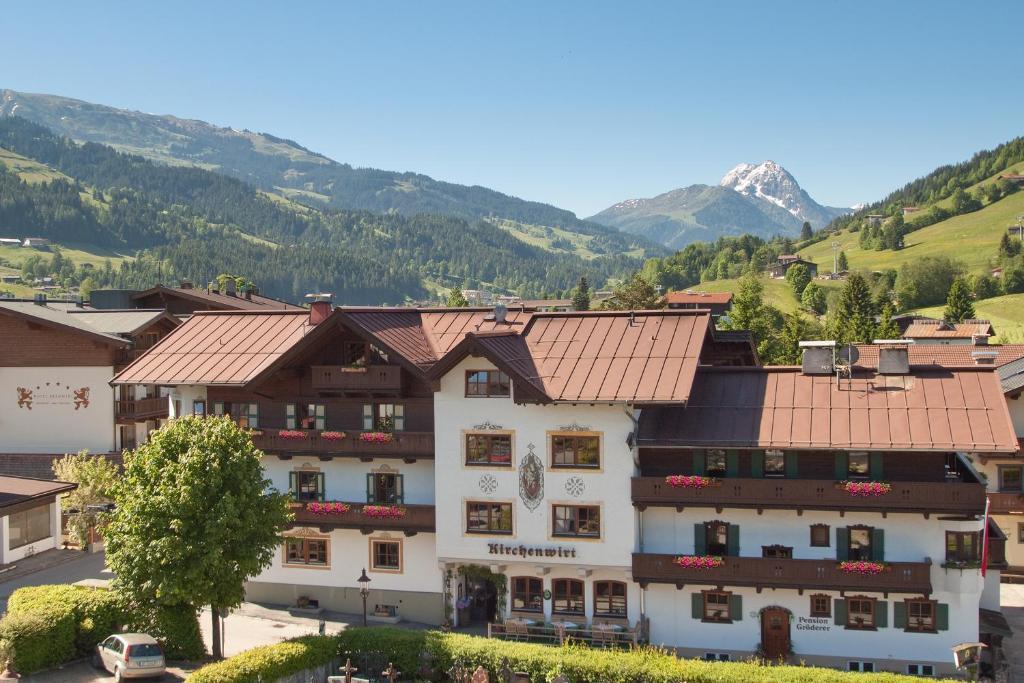 Hotel Kirchenwirt Kirchberg in Tirol Esterno foto