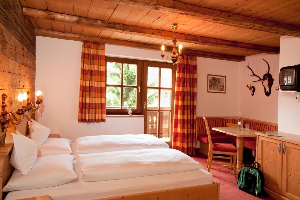 Hotel Kirchenwirt Kirchberg in Tirol Esterno foto