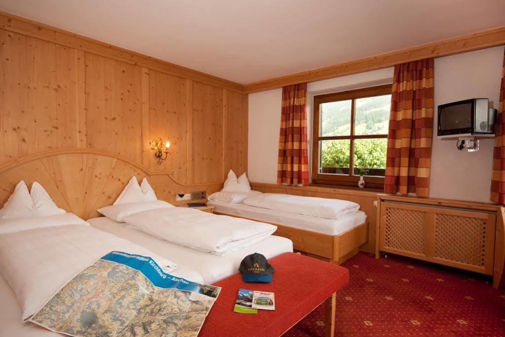 Hotel Kirchenwirt Kirchberg in Tirol Esterno foto